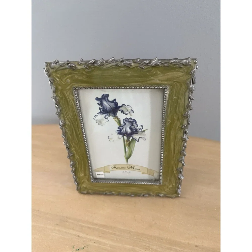 Ashleigh Manor Picture Frame Pearlized Green Enamel Pewter Trim Wisteria 3.5x5